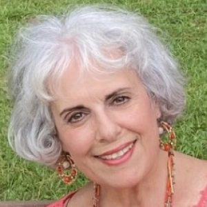 Profile photo of Evelyn Petros